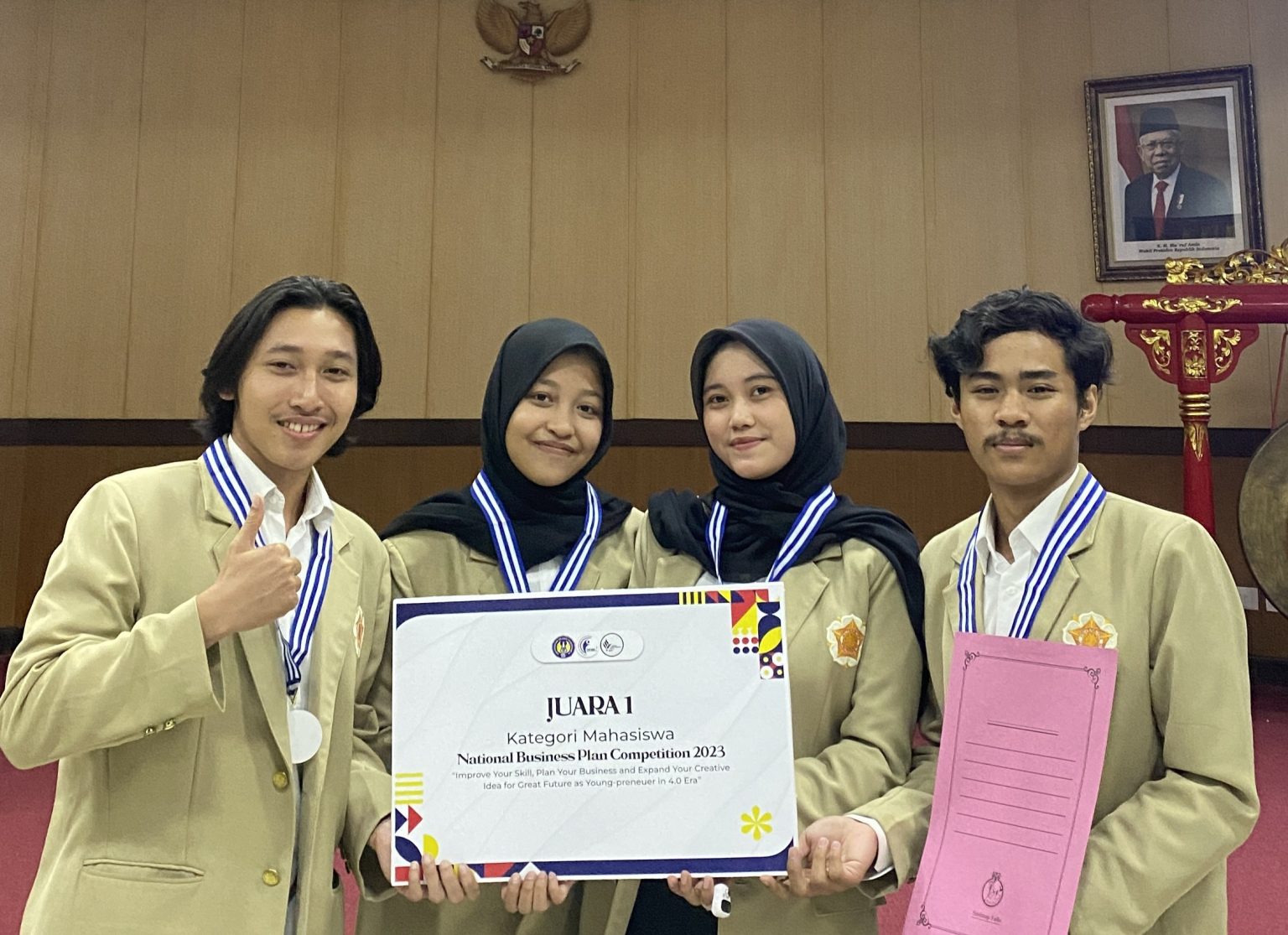 Kompetisi Mahasiswa UGM 2