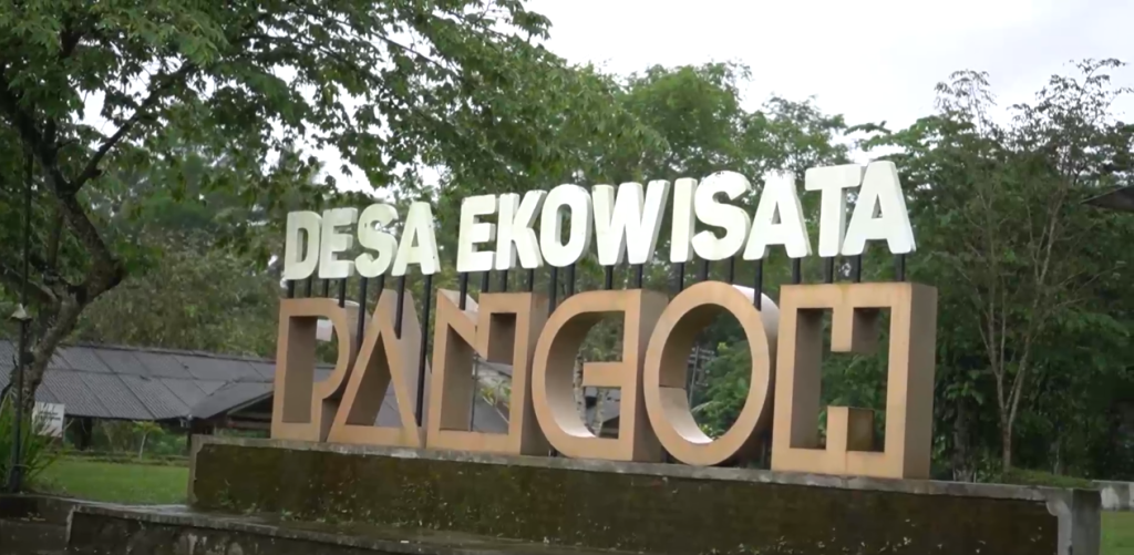 Program Kreativitas Mahasiswa Pariwisata Di Desa Ekowisata Pancoh